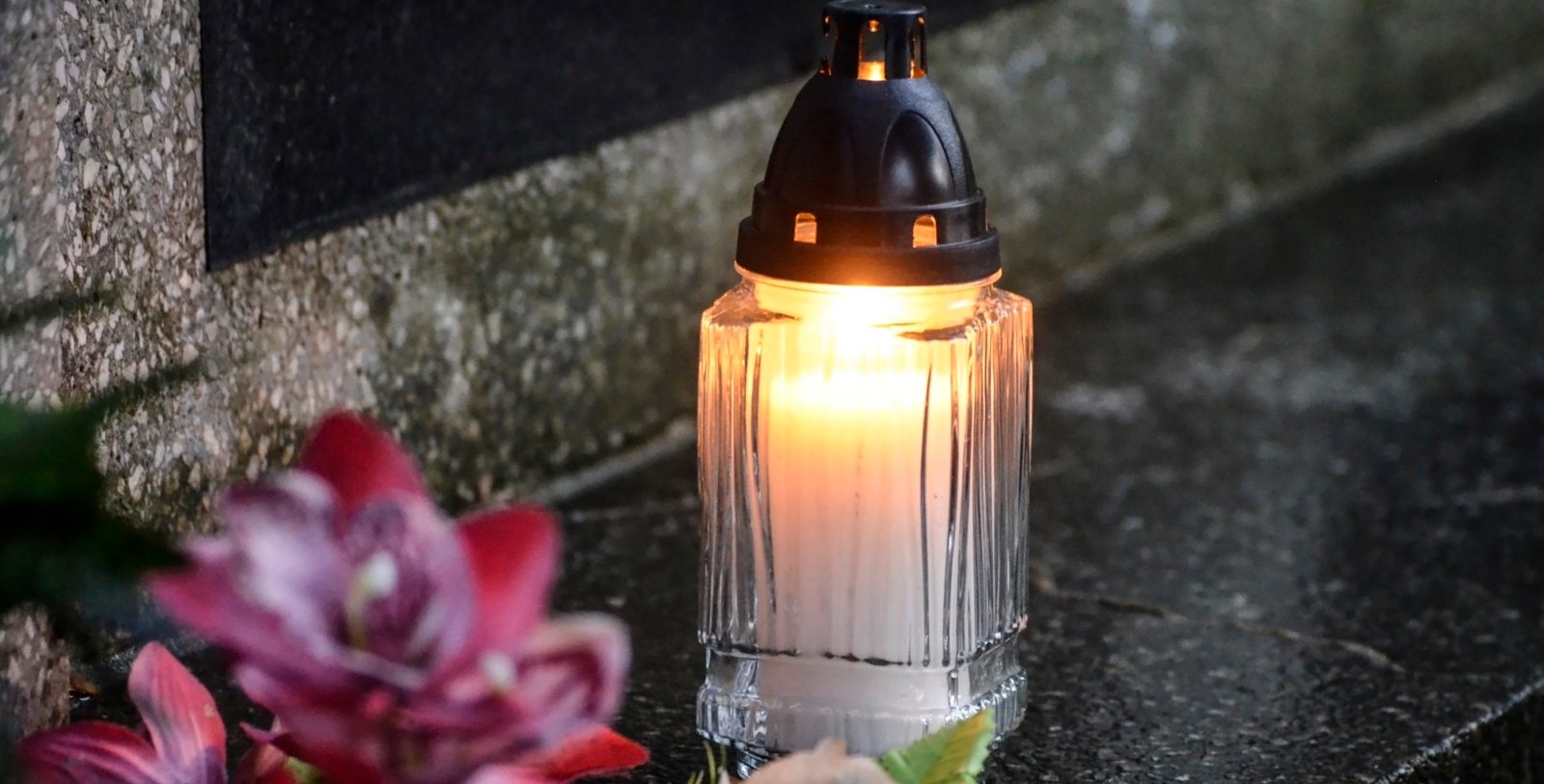 candle-7559956 (c) Pixabay